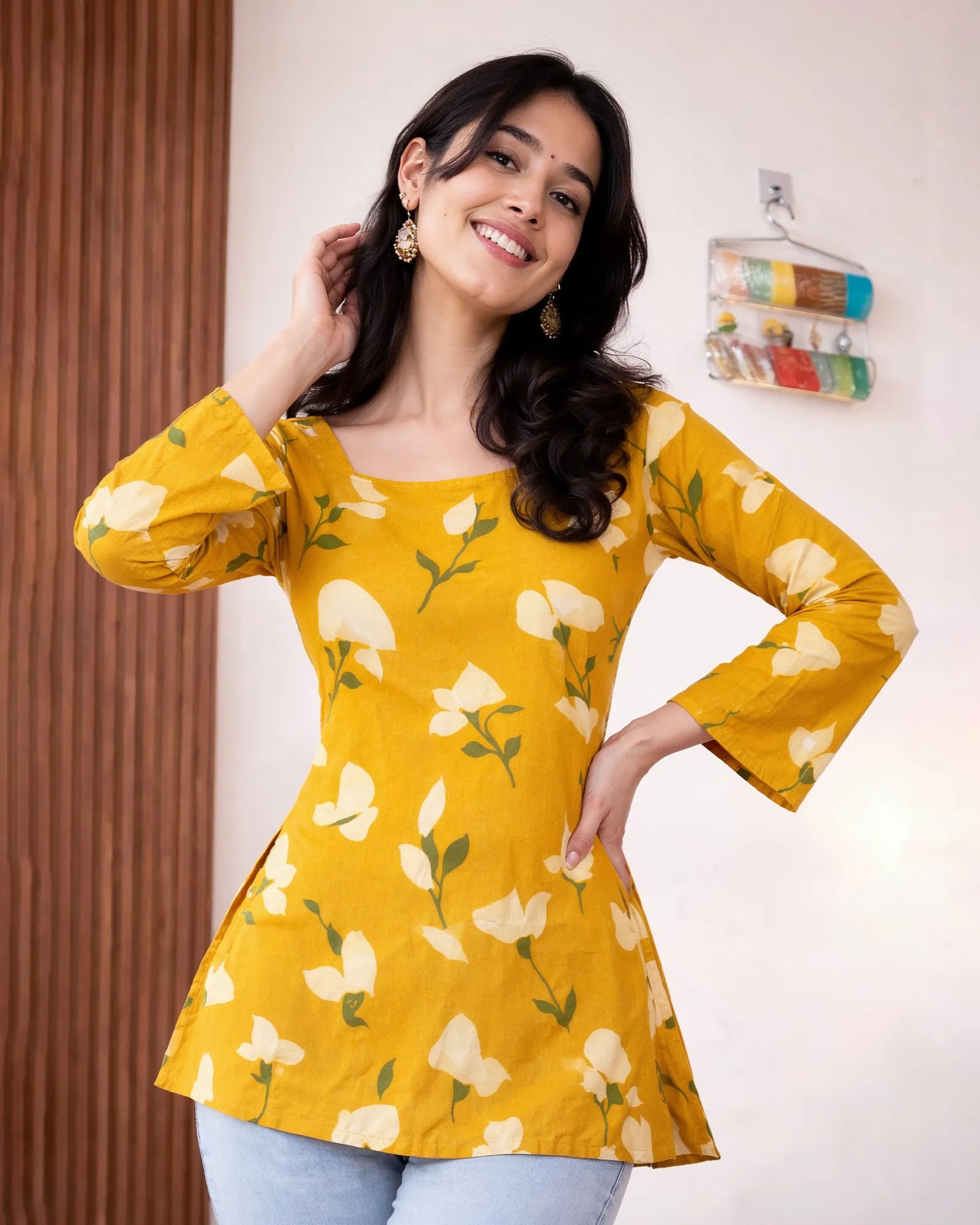 Women’s Elegant Yellow Kurti