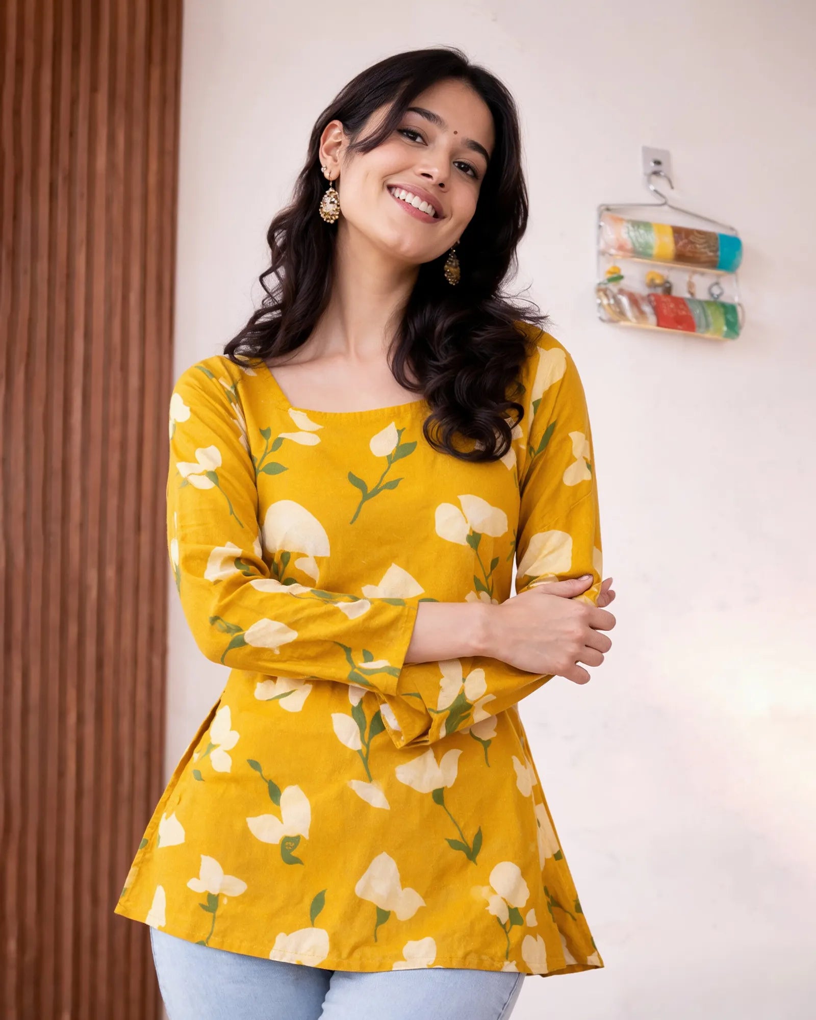 Women’s Elegant Yellow Kurti